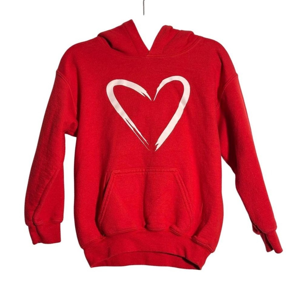 Gildan Red Heavy Blend Youth Hoodie White Heart Graphic Long Sleeve Pocket XS